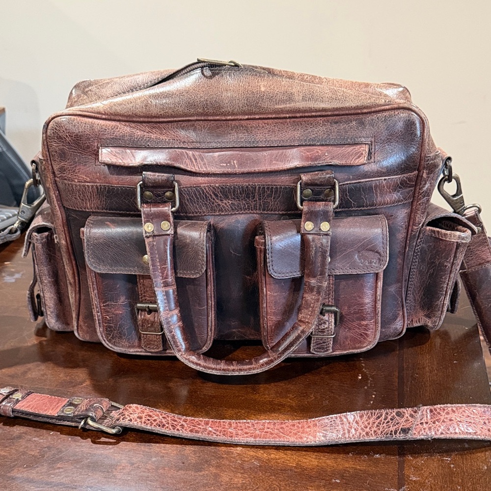 Men's Vintage Brown Leather Messenger Bag with Front Pockets